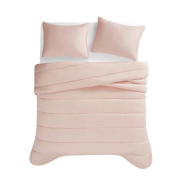 Other - Blush Sateen Comforter 3 PC Set KING NWT